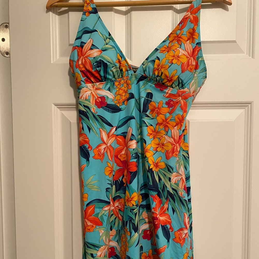 Beautiful Tommy Bahama cover up! great condition!!